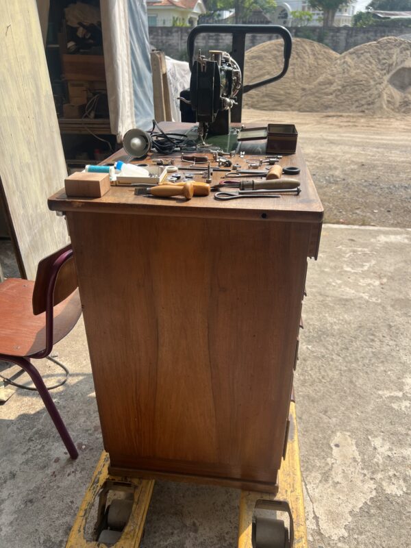 Bernina KL117 - Image 6