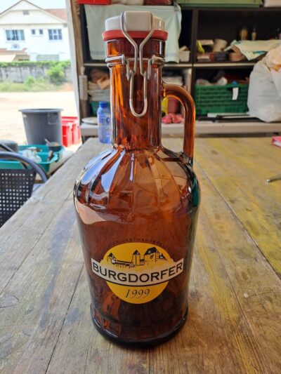 ขวดใส่เบียร์ 2 Liter