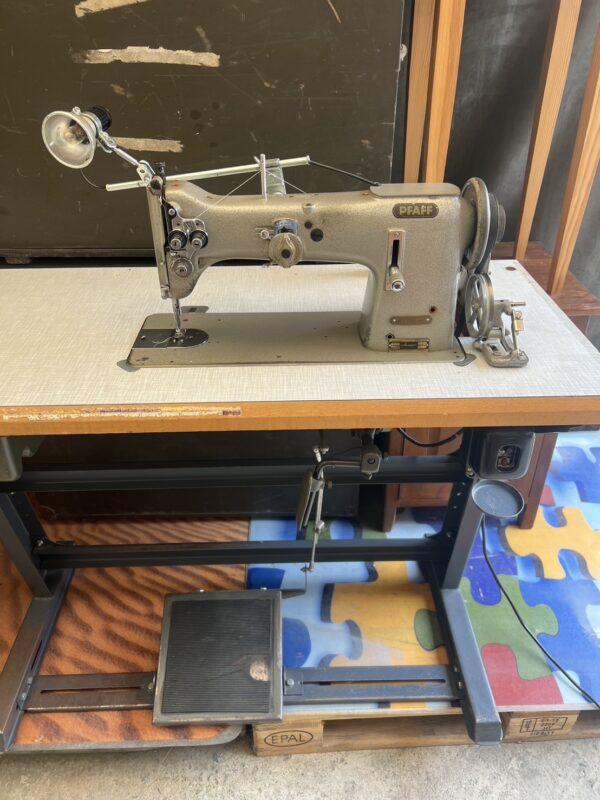 จักรเย็บผ้า PFAFF