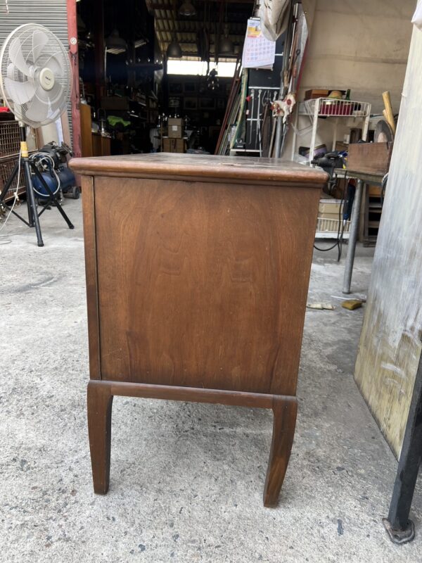 จักรเย็บผ้า BERNINA KL 117 - Image 2