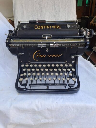 พิมพ์ดีด Continental