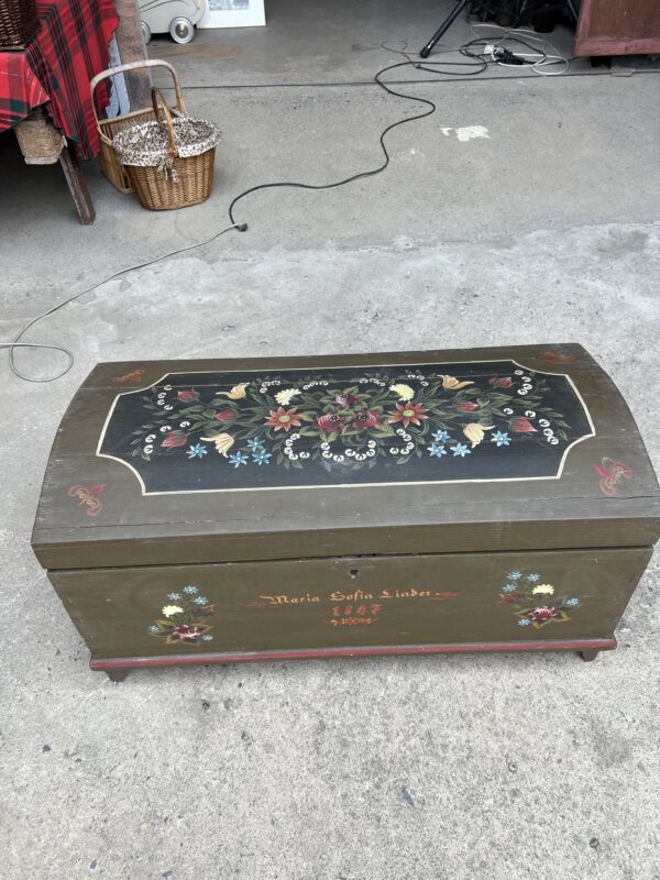 หีบใส่ของ