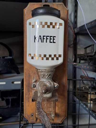 ที่บดกาแฟติดพนัง