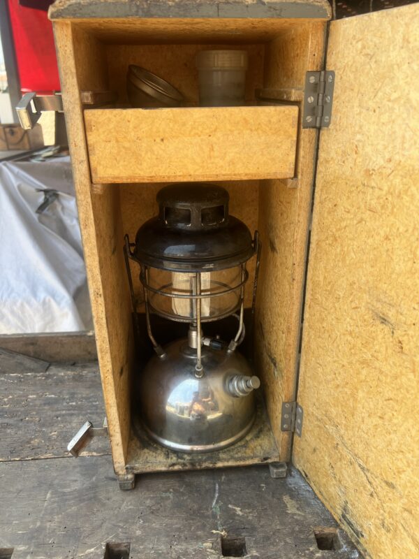 Tilley พร้อมอุปกรณ์