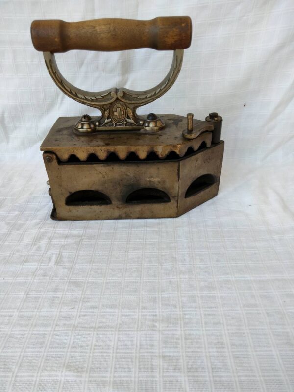 เตารีดโบราณ