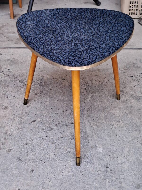 โต๊ะไม้