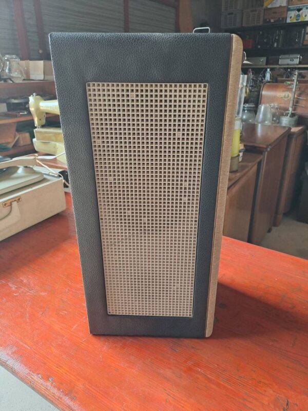 เครื่องเล่นแผ่นเสียง Thorens - Image 2