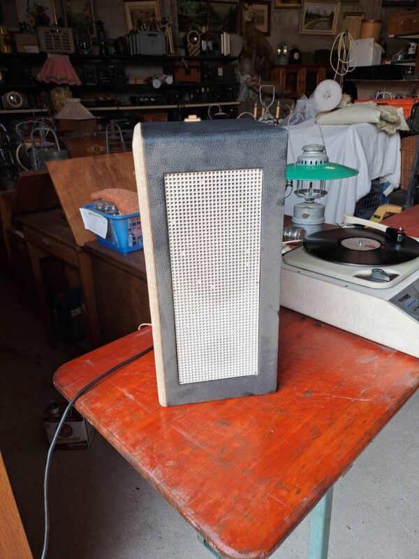 เครื่องเล่นแผ่นเสียง Thorens - Image 4