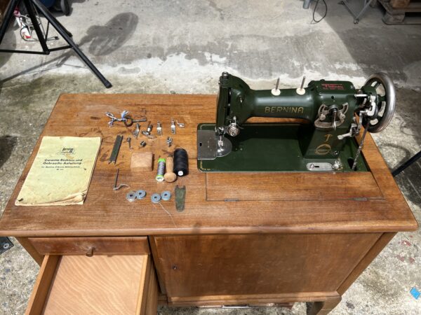 จักร Bernina KL117 - Image 2