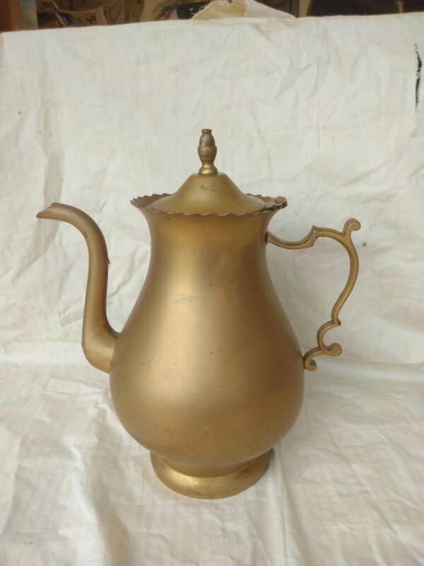 กาน้ำทองเหลือง