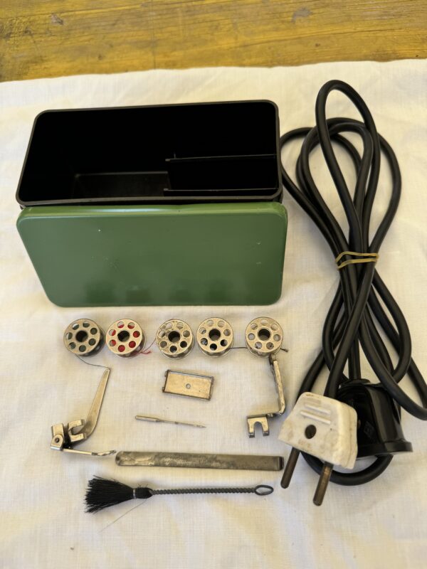 จักรเย็บผ้า Elna - Image 4