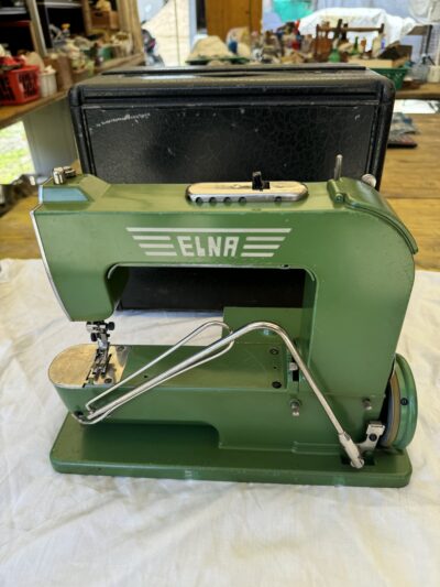 จักรเย็บผ้า Elna