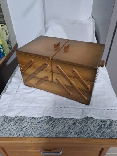 กล่องเก็บเข็มด้าย อุปกรณ์ตัดเย็บ