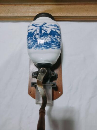 ที่บดกาแฟติดผนัง