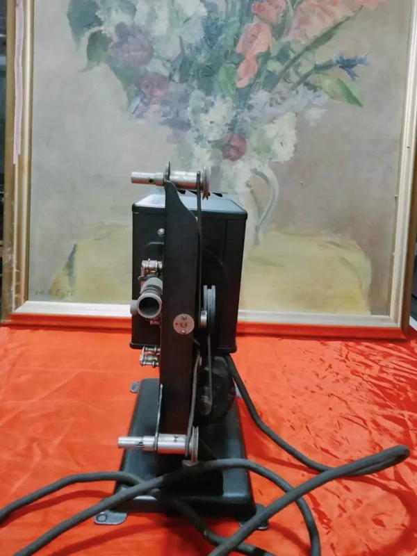 เครื่องฉายสไลด์วินเทจสีดำ - Image 3